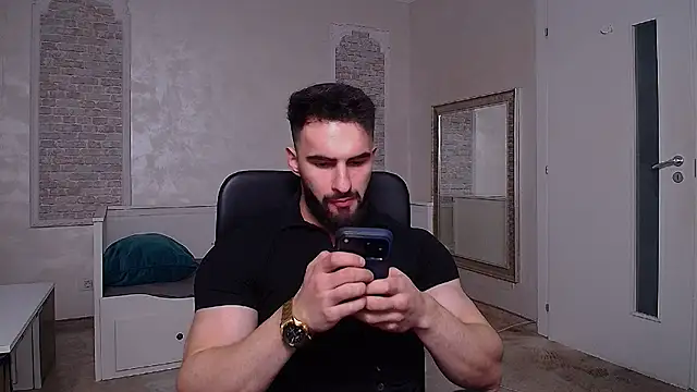 MicahLane live cam preview