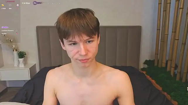 cumte_boy (M twink) - wax on my ass