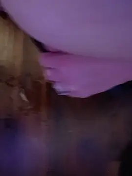 redslovestofuck live cam on StripChat