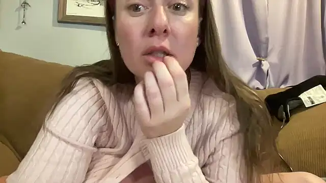 NaturalSoftTits live cam on StripChat