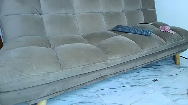 Karolgood3 live cam preview