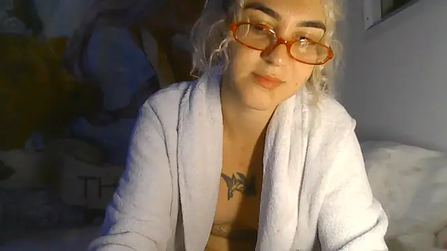 Apofenia live cam preview