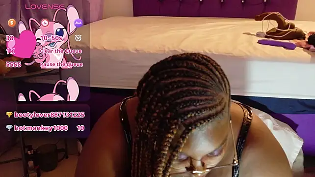 ebony_NeighborMoans