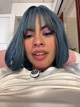 Eva_Feller69