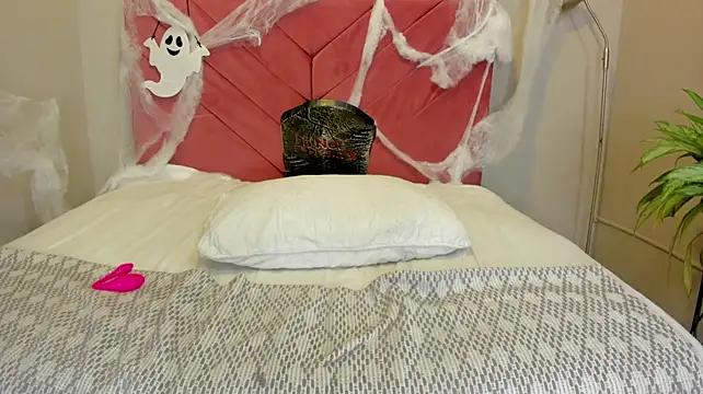 Yintaish live cam preview