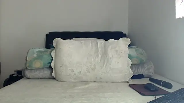 leanna23 webcam