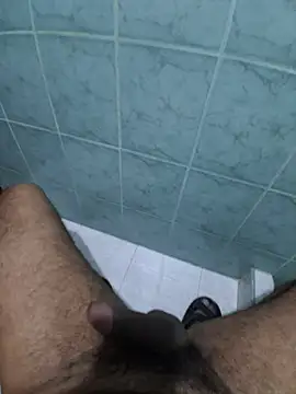 prototipoa45 (M young) - Show cock and ass