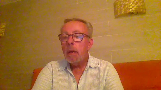 tuggy59 live cam on StripChat