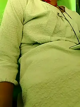 Hot_rie9 live cam on StripChat