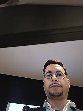 leolim220 live cam preview