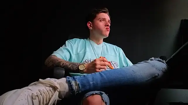 FelixStarkk live sex cam