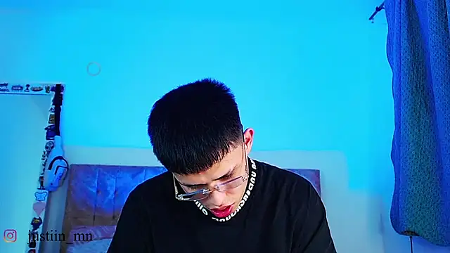 _justinmoon2 live cam preview