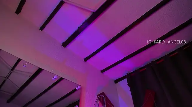 karly_angeel live cam preview