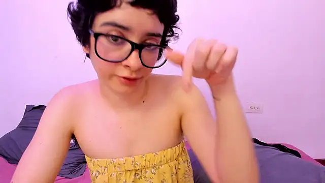 Diotima_ live cam preview