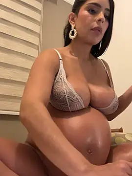 Mau_White