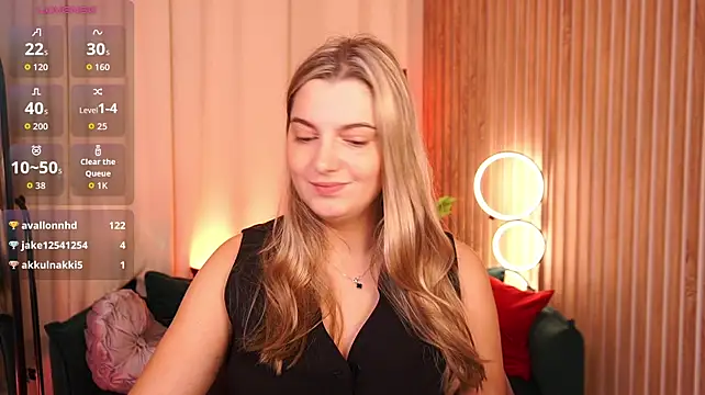 LucreciaStorm live cam on StripChat