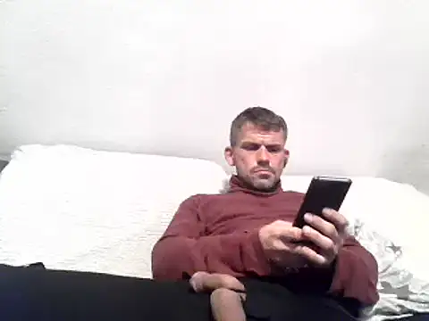 Cambitchboy on Stripchat