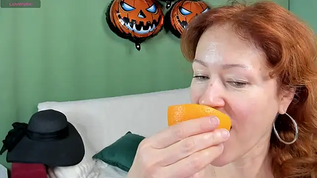 LeticiaRomano live cam preview