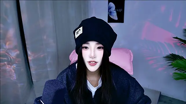 Ting- live cam preview
