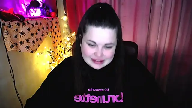 Emily_Mo
