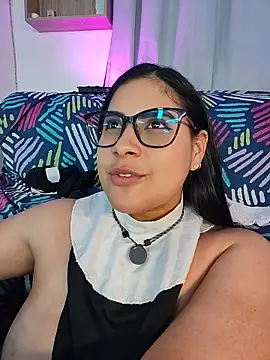 Axl_Lin live cam on StripChat