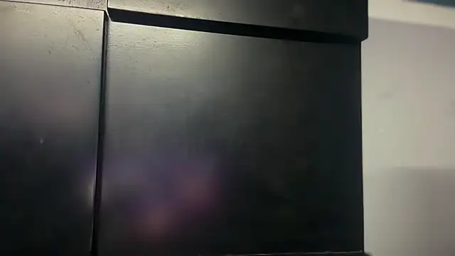 icebergslim281 live sex cam