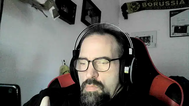 Big-Man-Thomas live cam preview