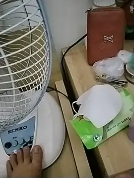 EmBong69 live cam preview