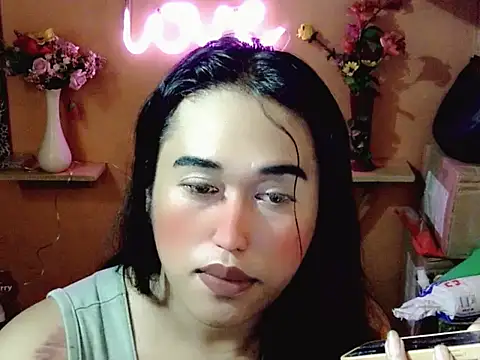 SamanthaHornyQueen