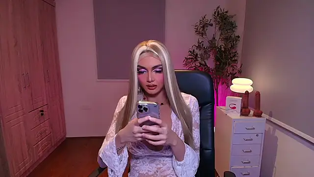 MsMollyMercer
