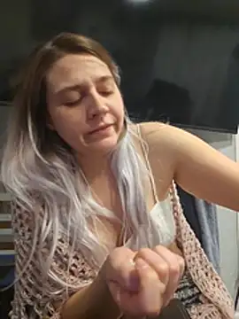ScarletsWeb live cam preview
