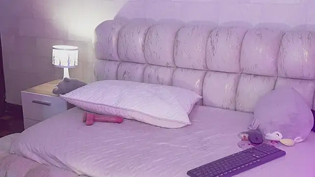 VioletVloss live cam preview