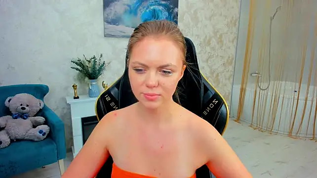 Strawberrye live cam on StripChat