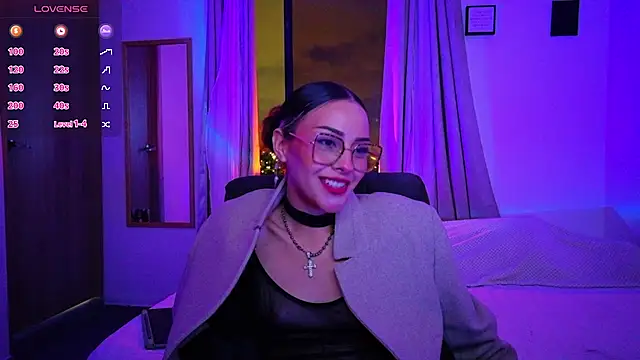 lilithselene live cam on StripChat