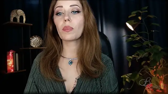 MissBeverlyMills live cam preview