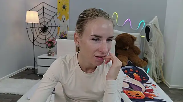 DeboraHorny live cam on StripChat