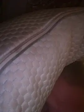 BabyGiraffe25 live cam preview