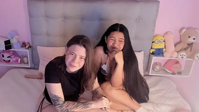 kaliykatie (F teen) - ANAL whit fingers a GIRL