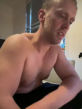 Noshame1994 live cam on StripChat