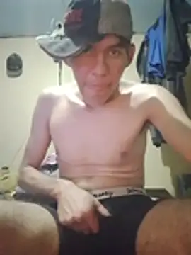 Cloud0nMycock live cam on StripChat