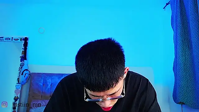 _justinmoon2 live cam preview