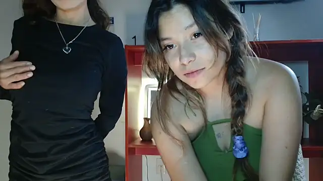 3littles live cam on StripChat