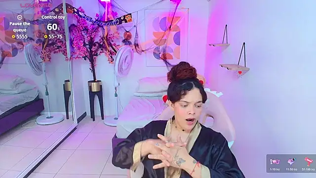 Maggy_t18 live cam preview
