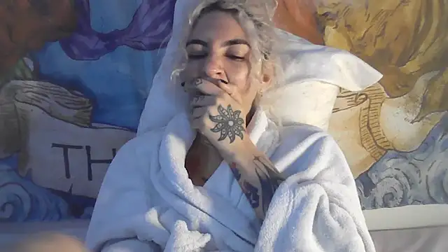 Apofenia live cam on StripChat