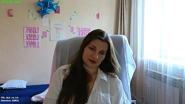 Mirabelle_Velvet