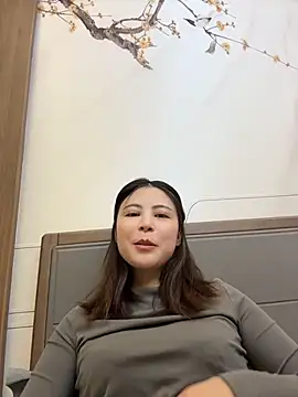 YaoYao8888 live cam on StripChat
