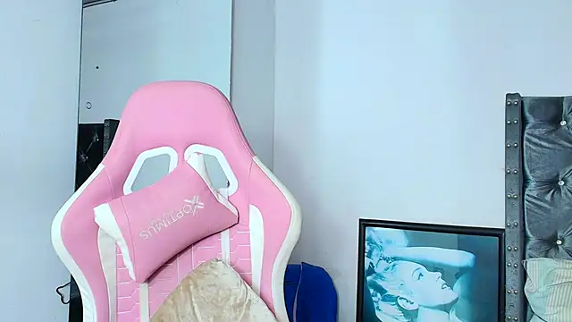 GraceWallace_ live cam preview