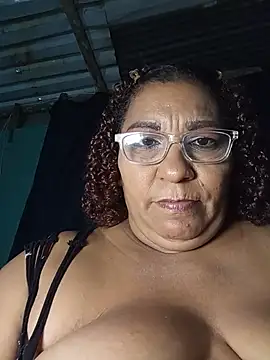 RoxanaQueen_ live cam on StripChat