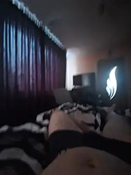 StrictBobby live cam preview
