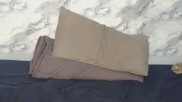 HornyBlackSlut live cam preview